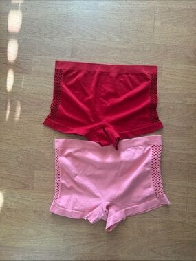 Women’s High-Waist Seamless Shorts - Red & Pink